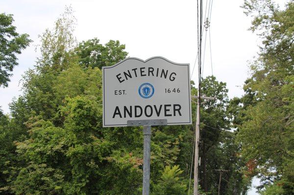 Entering Andover from North Andover.