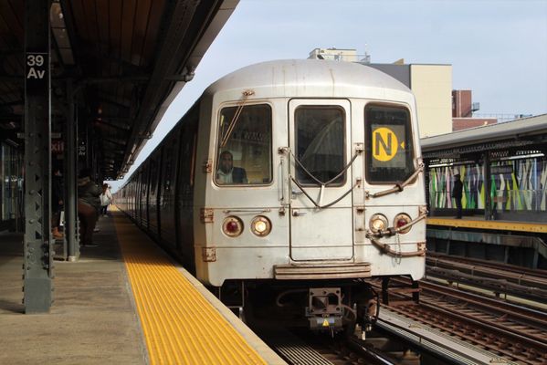 N Train (West End Express)