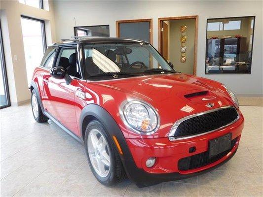 Happy President’s Day everyone! Drop in @livestreamauto to find your brand new #MiniCooper #Spokane #Dealership #usedcar