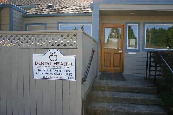 Corvallis Dentist office of Dental Health PC