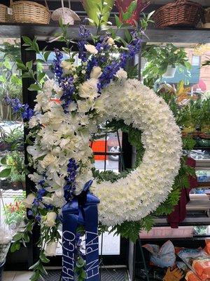 Serene Blessing Standing Wreath - Blue & White