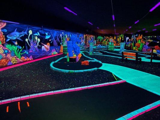 Black light mini golf