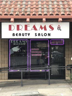 DREAMS BEAUTY SALON- LOS FELIZ