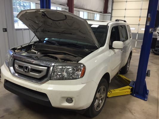 Honda to BMW! We can fix and maintain your vehicle in a quick and professional manner