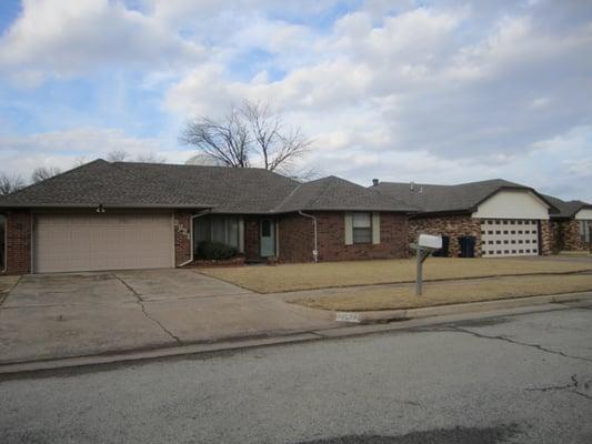 Conveniently located in south Oklahoma City, a quick drive to just about anywhere in the metro! Visit riegerrealty.net for more info!