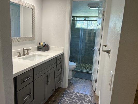 Vacation rental bathroom