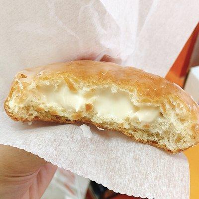 Cream-filled bismark (delicious!)