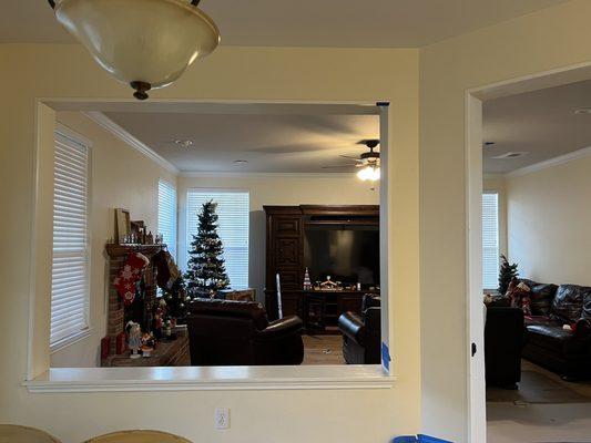 Wall and column between kitchen and living room