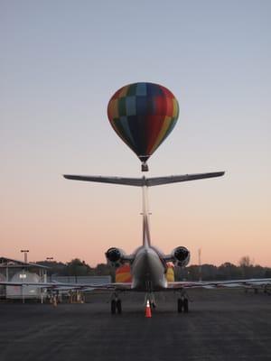 1B1 hot air balloon launch with Gulfstream 3 in foreground.