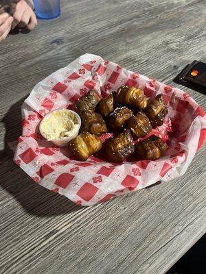 Pretzel bites