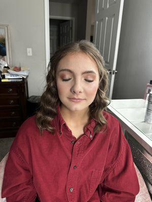 Prom makeup