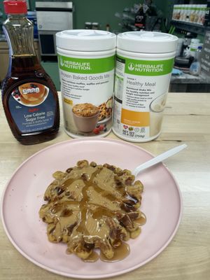 Protein waffle! 24g protein, 200 calories and 10g of sugar!