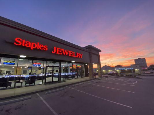 Staples  Jewelry