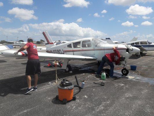 Airplanes Detail and Wash , Where you are .....