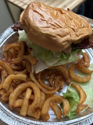 Cheese Burger Deluxe with Curly Fries