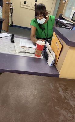 7/21/21: The NASTY & RUDE receptionist who has no customer service skills whatsoever. Get a different job please Cassandra.