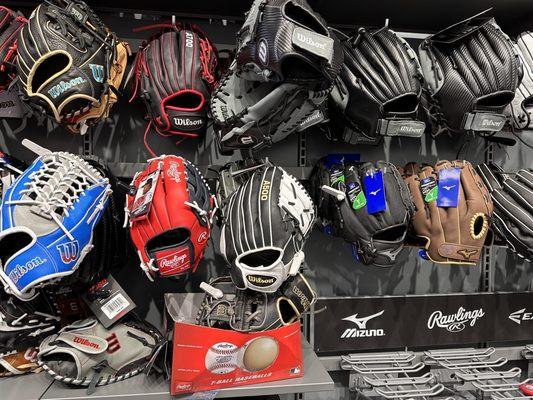 Wilson, Rawlings & Mizuno gloves. (5/16/2023)