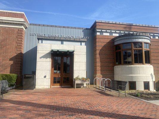 Beverly Public Library Farms Branch