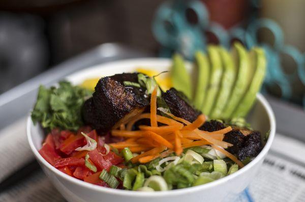 Build your own bowl for office lunch catering