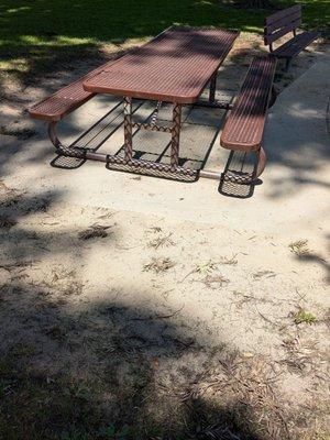 Picnic table