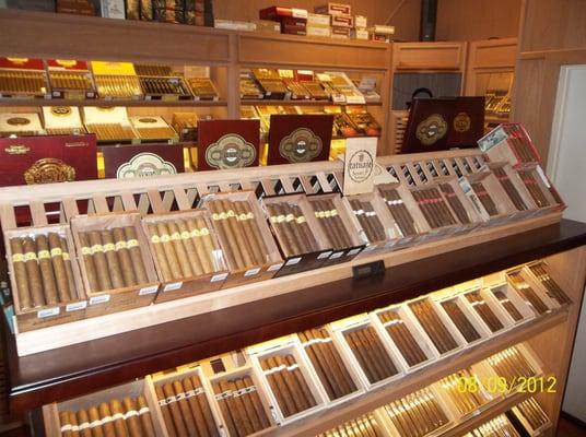 Loxahatchee Red's Cigars and Tobacco Shop