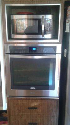 This is a wall oven I recently installed when the old one went bad.