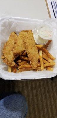 Cod Fish Basket, good portion but low on flavor.