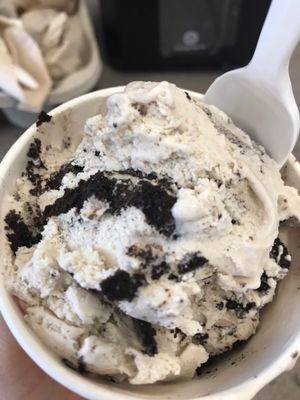 Homemade Oreo ice cream