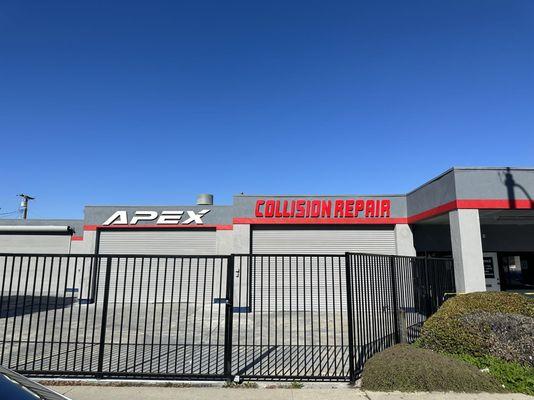 APEX COLLISION REPAIR CENTER