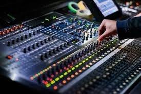 AUDIO /VIDEO
SPECIALIST