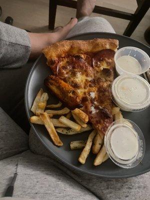 Real Buffalo Wings, The Olympian Pizza Greek Fries