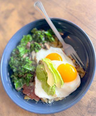 I Am Magical breakfast bowl with avocado, turkey bacon, kale and mushrooms....Delish!