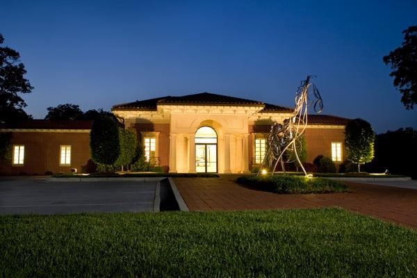 exterior, Quinlan Visual Arts Center