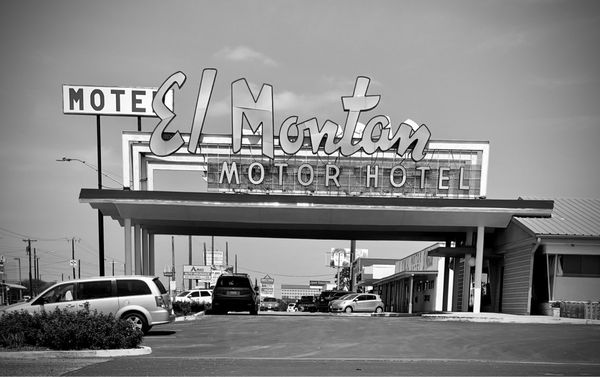 El Montan Motor Hotel