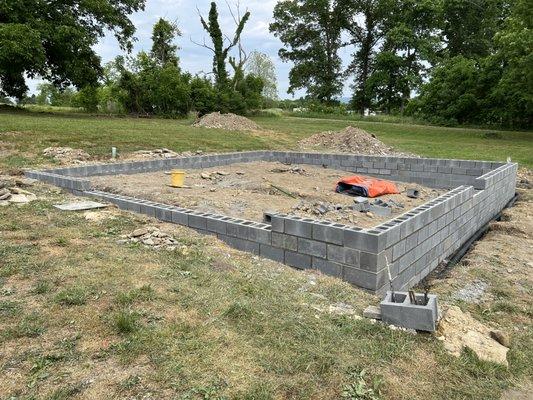 Block foundation for garage