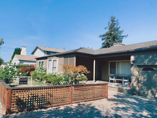 Beautiful home in the Peninsula