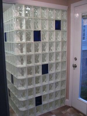 Glass block partition wall wtih blue colored glass block