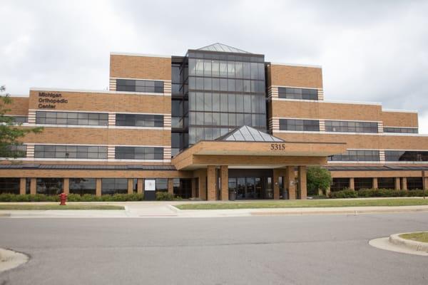 MOC exterior at St. Joseph Mercy Hospital.