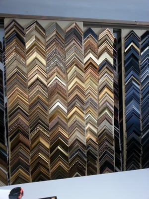 Huge selection of frames,