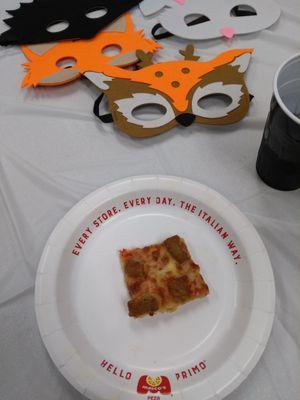 Pizza and  fun animal masks! #yelpcincy #happybirthday #campbellcountyymca