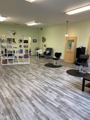 Retail, hair station and manicure area