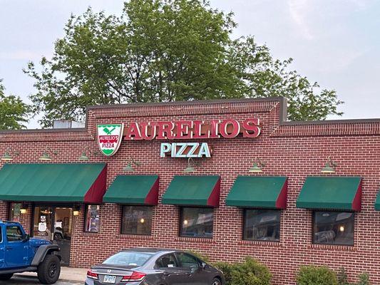 Aurelio's Exterior