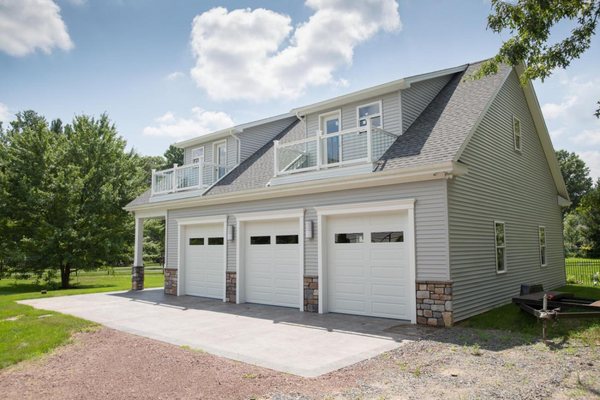 Longmeadow Three bay garage with living space 2020