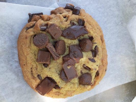 Triple chocolate cookie