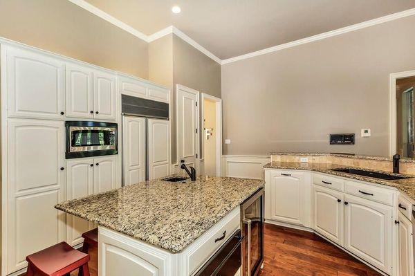 Kitchen Remodel located in Glen Eagles Plano, TX