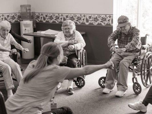 Group Exercise Class at Kingston Residence of Perrysburg