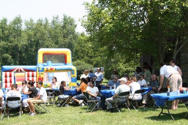 Entertainment Vendors to add to the fun of the day.