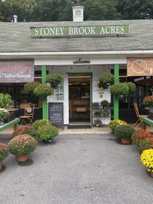 Flowers, mulch and more in garden center