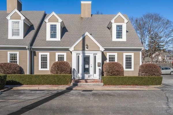 24 Bay Road #C
Duxbury, MA 02332