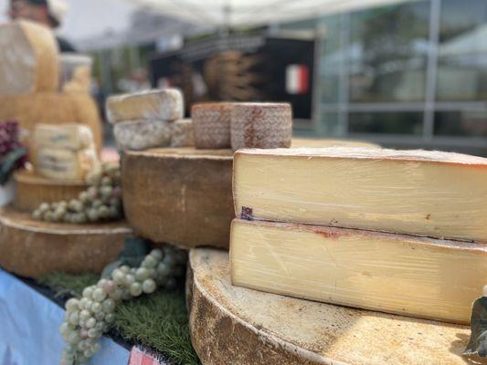 Some cheese vendor